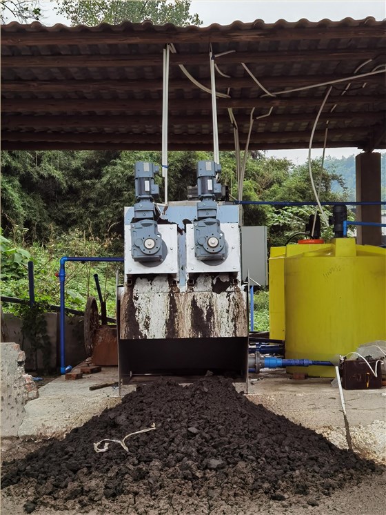 養(yǎng)豬場(chǎng)疊螺機(jī)